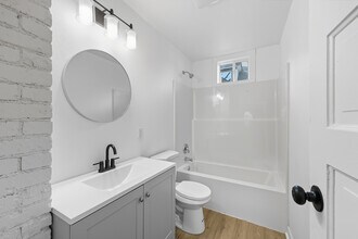 1308 W Nora Ave, Unit 1 in Spokane, WA - Building Photo - Building Photo