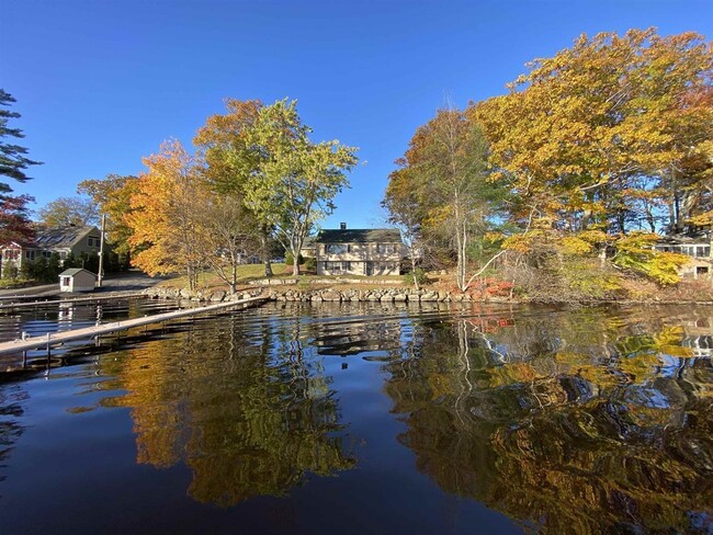 property at 1047 Dover Rd