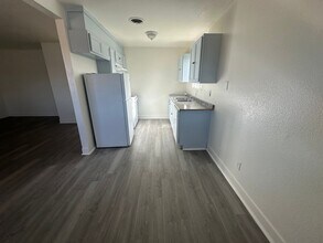 1948 Country Club Ct-Unit -#3 in Marysville, CA - Building Photo - Building Photo