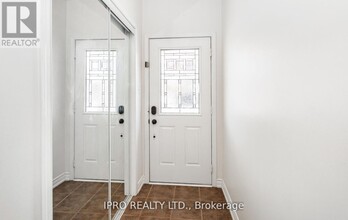 795 Howden Crescent in Milton, ON - Building Photo - Building Photo