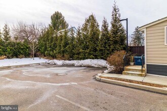 606 Summit Ave in Jenkintown, PA - Foto de edificio - Building Photo