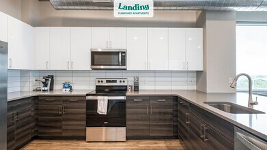 160 16th St N, Unit 601.3063 in St. Petersburg, FL - Building Photo - Building Photo