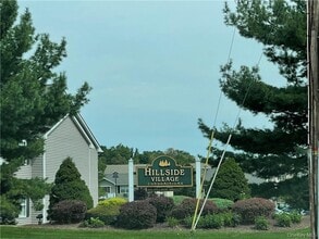 100 Hillside Dr in Middletown, NY - Building Photo - Building Photo