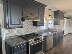 684 South St in Bridgewater, MA - Building Photo - Building Photo