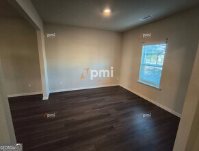 209 Oliver Dr in Locust Grove, GA - Building Photo - Building Photo