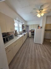 814 Buerger St in Egg Harbor City, NJ - Building Photo - Building Photo