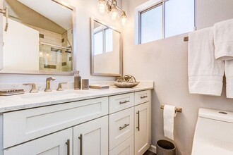 11112 N 106th St in Scottsdale, AZ - Building Photo - Building Photo