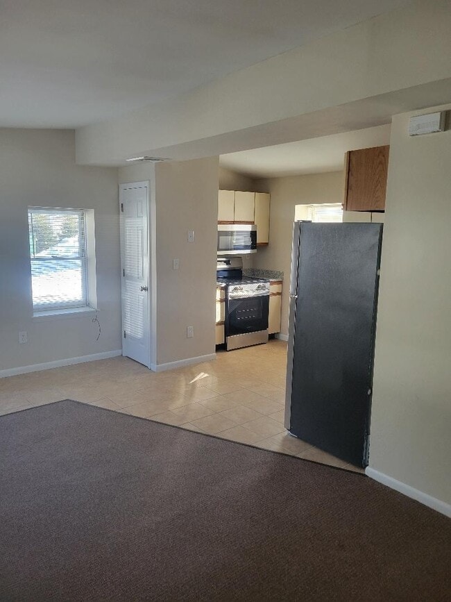 306 Buddington Rd, Unit R