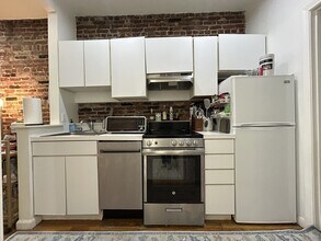 6 Cleveland Pl in Boston, MA - Building Photo - Building Photo