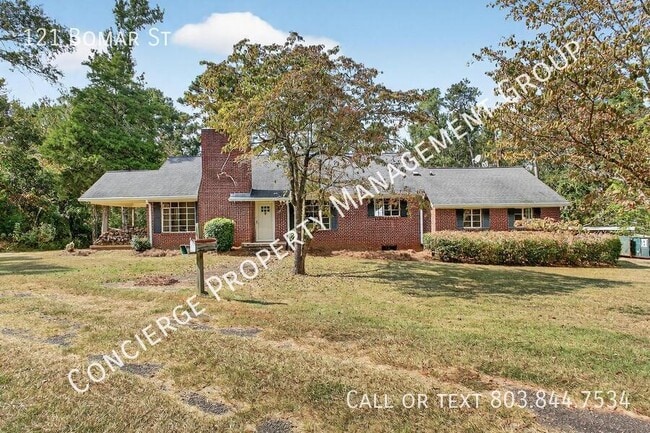 property at 121 Bomar St