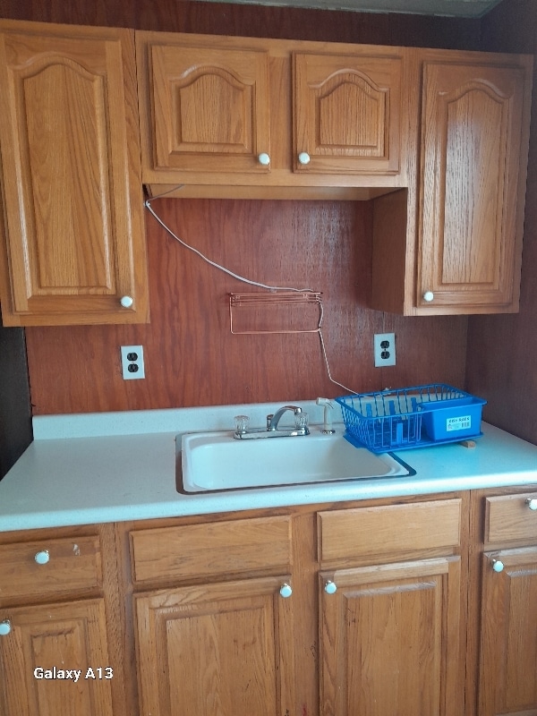 11 Milltown Rd in East Brunswick, NJ - Foto de edificio - Building Photo