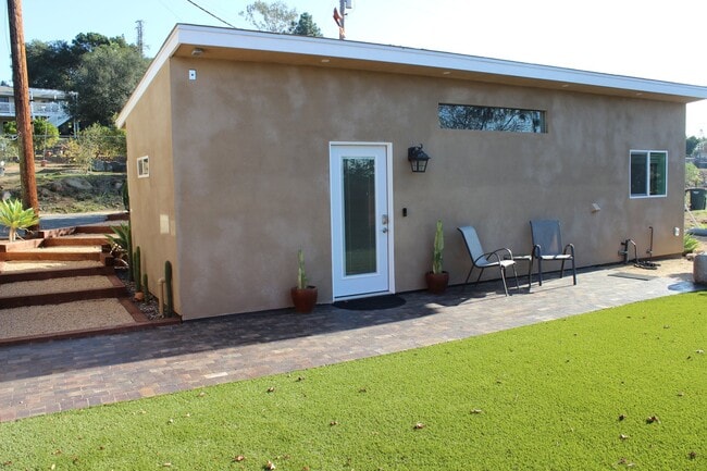 property at 1637 Grove Rd