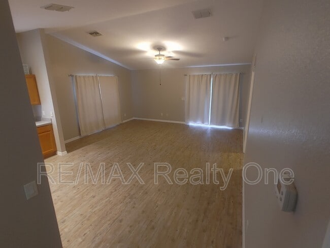 6755 W Oak Park Blvd in Homosassa, FL - Building Photo - Building Photo