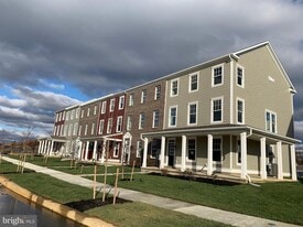 866 Mapleton Ave in Middletown, DE - Building Photo