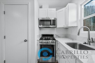 2527 Tuberose St in San Diego, CA - Building Photo - Building Photo