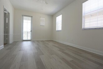 1423 SW 147th Ave in Pembroke Pines, FL - Building Photo - Building Photo