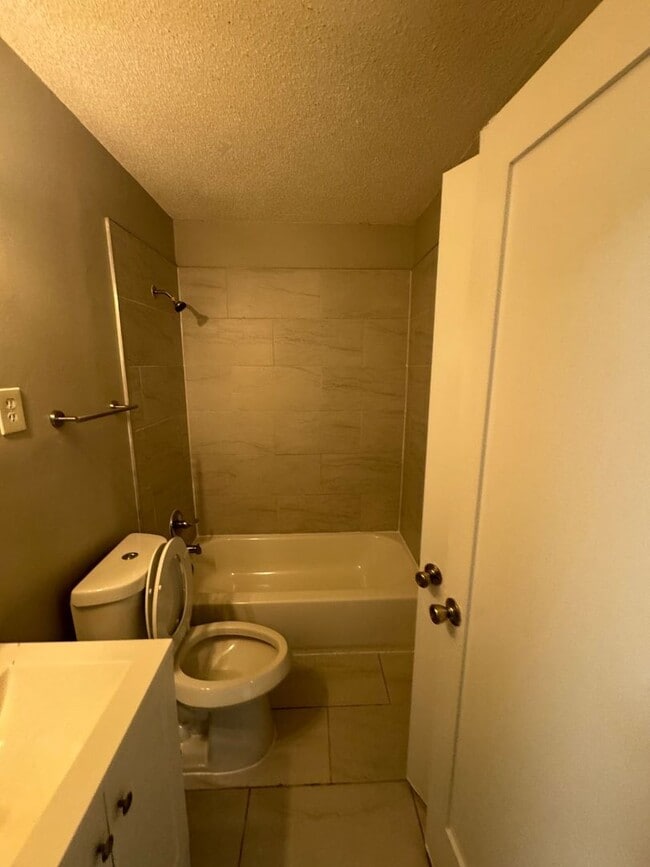 3795 Windcrest Rd in Memphis, TN - Building Photo - Building Photo