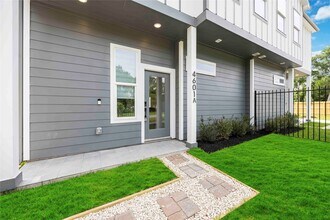4601 Newberry St in Houston, TX - Building Photo - Building Photo