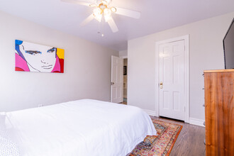 913 NW 36th Ter in Oklahoma City, OK - Building Photo - Interior Photo