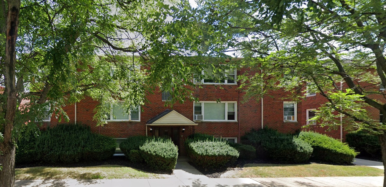 South Hills in Cleveland, OH - Building Photo