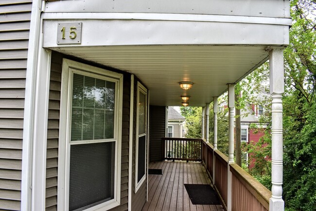 15 Parley Ave, Unit 1 in Boston, MA - Foto de edificio - Building Photo