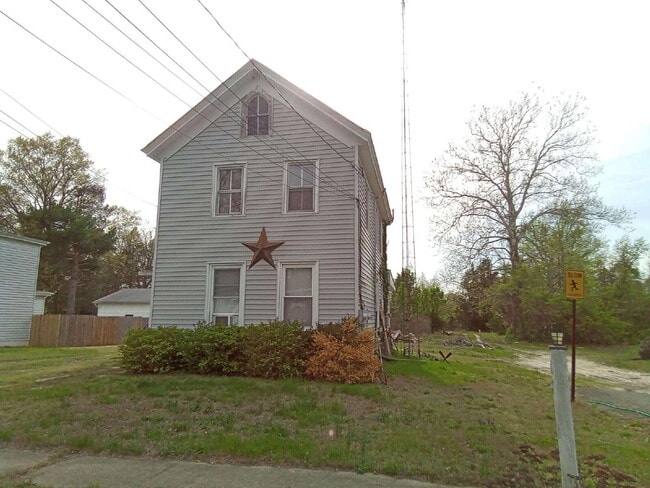 property at 22 Franklin St