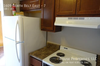 1609 N Belt E in Belleville, IL - Building Photo - Building Photo