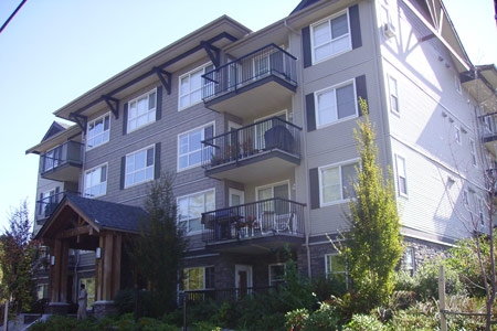 Creekside Apartments in Langley, BC - Building Photo