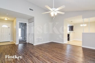 4071 Forecast Dr in Brandon, FL - Foto de edificio - Building Photo