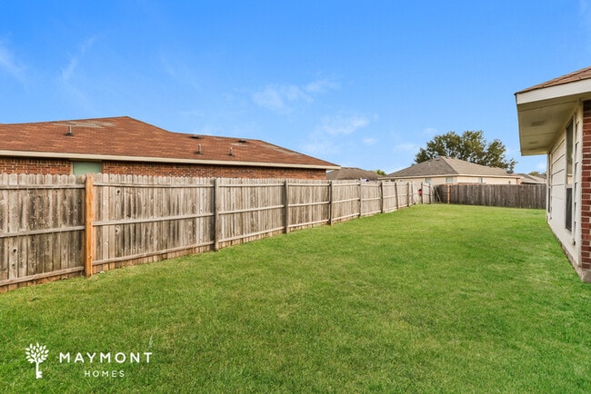 1830 Ridgecrest Dr in Terrell, TX - Building Photo - Building Photo