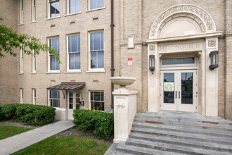 McDonogh 16 in New Orleans, LA - Building Photo - Building Photo