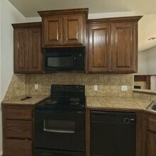 2005 Mill Creek Way in Choctaw, OK - Building Photo - Building Photo