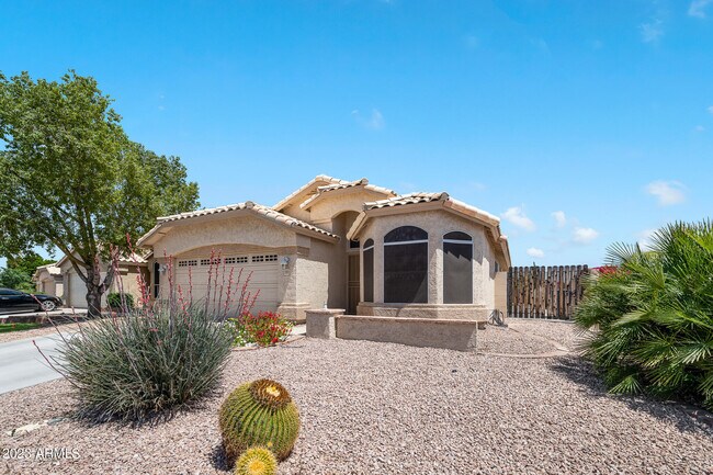 1203 S Pennington Dr in Chandler, AZ - Foto de edificio - Building Photo