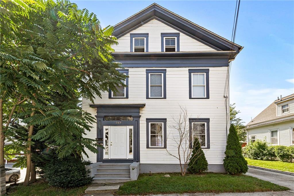 207 Power St in Providence, RI - Building Photo