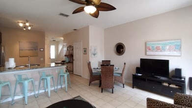 2330 Silver Palm Dr in Kissimmee, FL - Building Photo - Building Photo