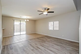 815 W St Charles Ave in Phoenix, AZ - Building Photo - Building Photo