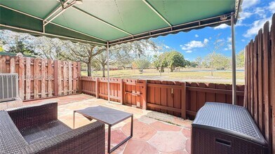 17360 NW 69th Ct in Hialeah, FL - Building Photo - Building Photo