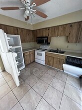 8937 Cochise Ln in Port Richey, FL - Building Photo - Building Photo