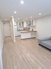 1877 5th Av W in Vancouver, BC - Building Photo - Building Photo