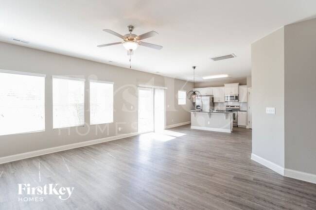 9221 Evans Creek Ct in Charlotte, NC - Building Photo - Building Photo