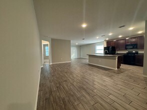 286 E Fiesta Key Loop in DeLand, FL - Building Photo - Building Photo