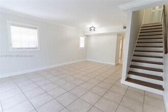 8650 SW 109th Ave in Miami, FL - Building Photo - Building Photo