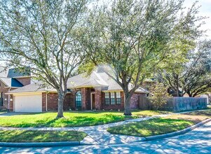 21619 Oakcreek Ct in Katy, TX - Building Photo - Building Photo