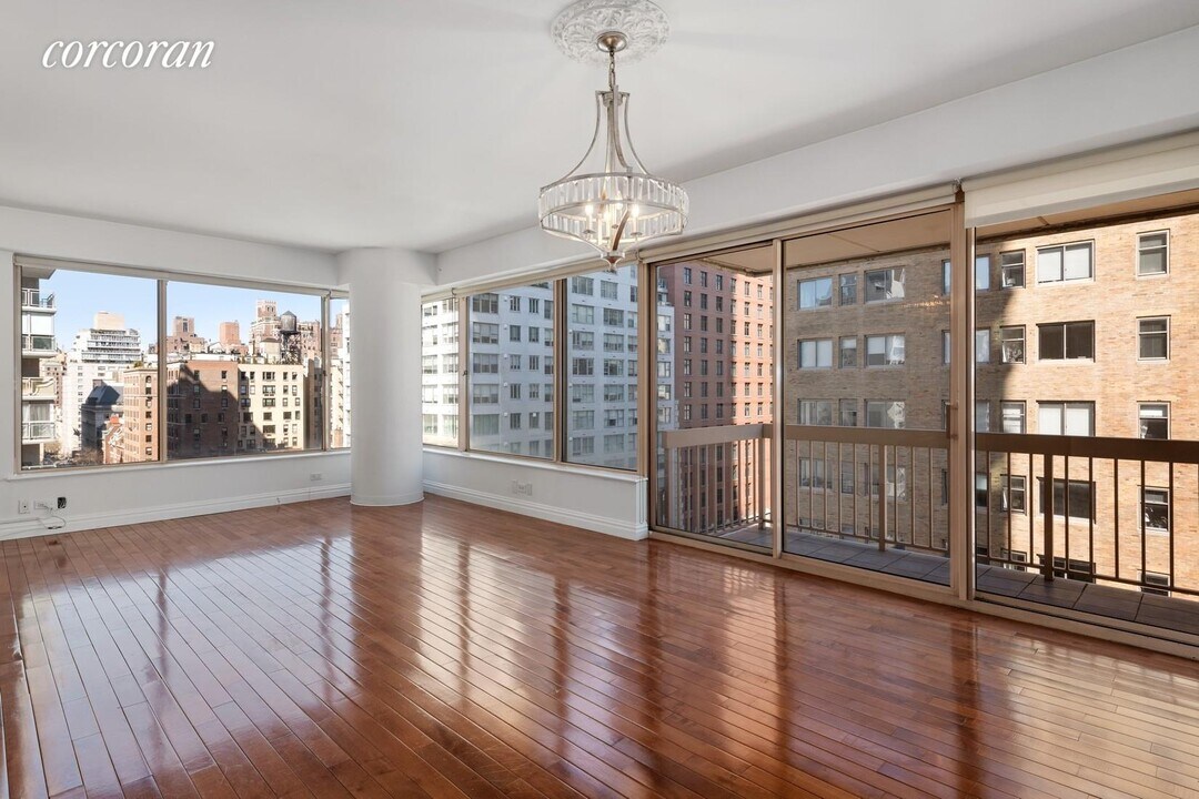 200 E 69th St-Unit -: 11 A in New York, NY - Building Photo