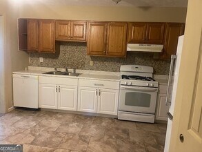 862 Park Villa Way in Jonesboro, GA - Building Photo - Building Photo
