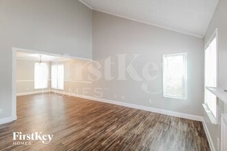 5695 Sugar Creek Ct in Norcross, GA - Foto de edificio - Building Photo