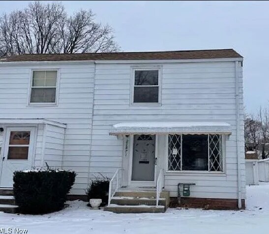 21871 Crystal Ave in Euclid, OH - Building Photo