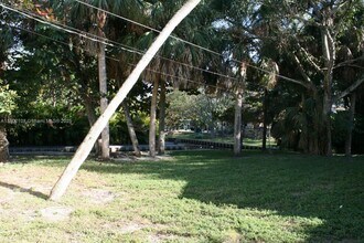 1986 SW 28th Ln in Fort Lauderdale, FL - Building Photo - Building Photo