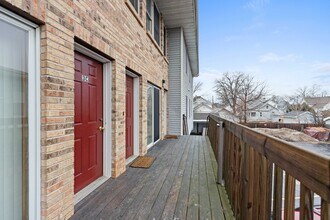 825-835 Wisconsin St in Oshkosh, WI - Foto de edificio - Building Photo