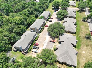 Manor Terrace in Athens, TX - Building Photo - Building Photo